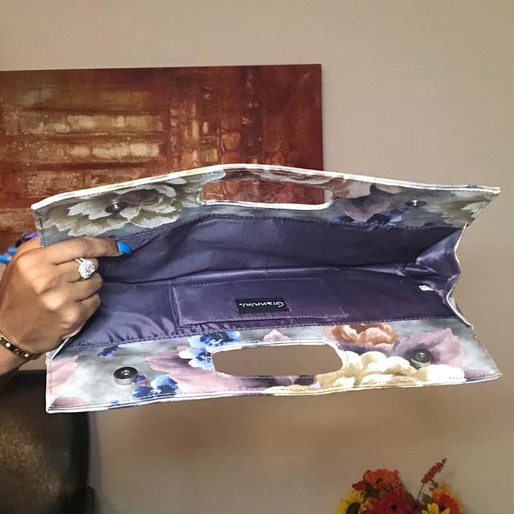 Giannini Bag - Picture 5 of 6